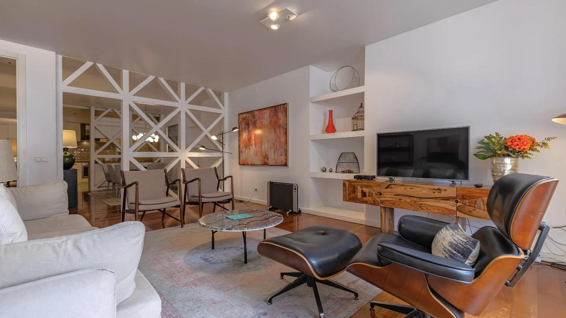 Apartment Lovelystay - Chiado 3Bedroom Wonder Lisbon